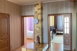 3 ком.кв. м-н Степной д.1