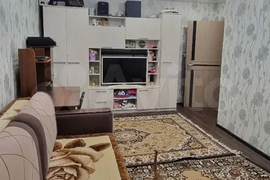 2-к. квартира, 44 м², 1/9 эт.